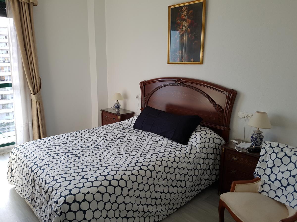 Habitaciones Bajondillo 托雷莫利诺斯 外观 照片